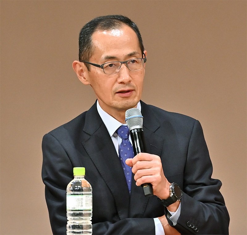 山中伸弥理事長